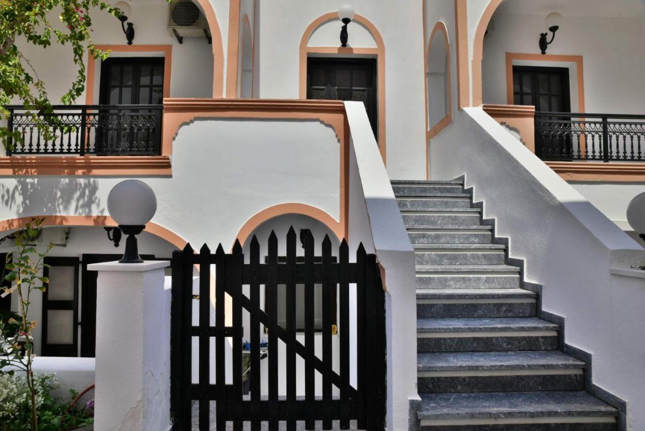 Hotel Koralli Kamári Kültér fotó