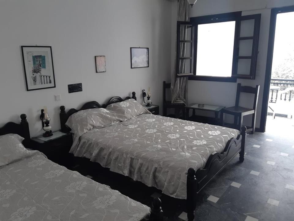 Hotel Koralli Kamári Kültér fotó