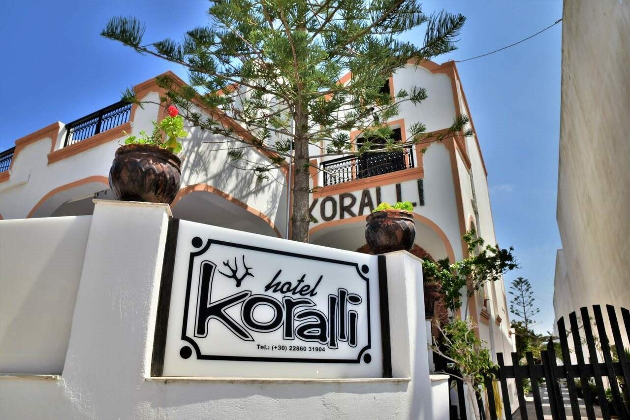 Hotel Koralli Kamári Kültér fotó